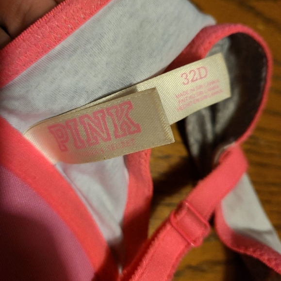 PINK Wear everywhere push up bra Size 32d - Picture 4 of 4